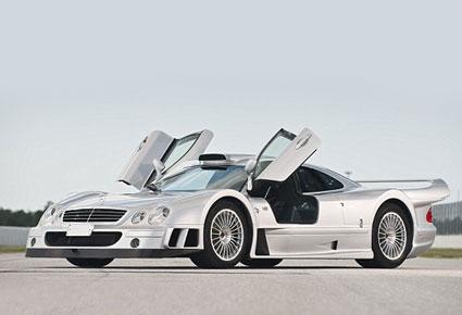 مزاد علني لسيارة مرسيدس بينز CLK GTR النادرة 